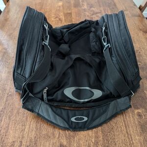 Oakley Duffel Travel Gym Bag - Black